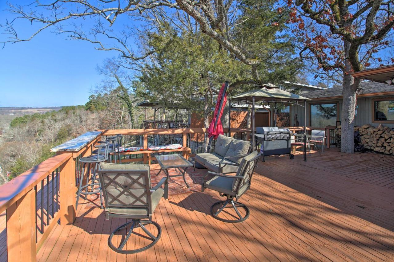 Hot Springs Waterfront Escape With Hot Tub! Exterior foto